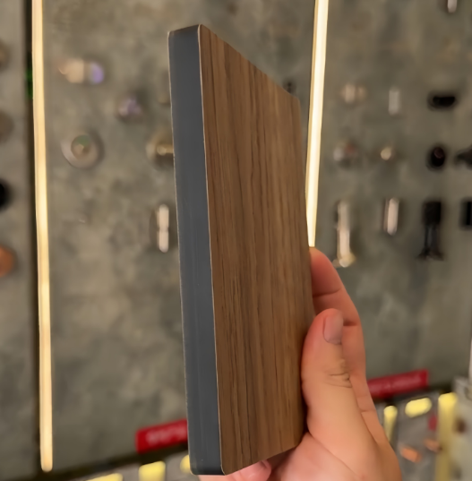 Kompaktiškas laminatas